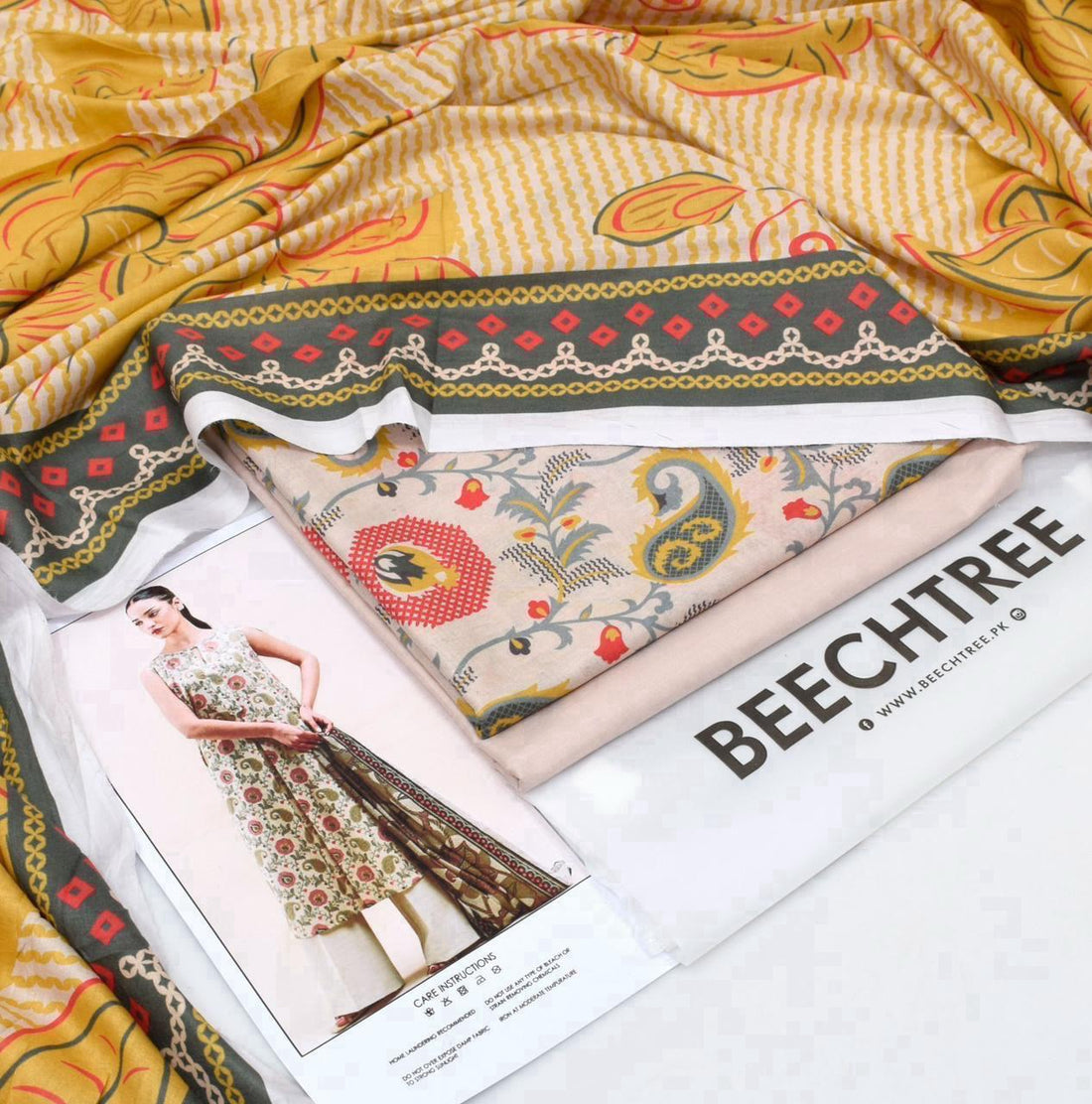 SUMMER LAWN COLLECTION BEECHTREE 3 PIECE UNSTITCHED DIGITAL BEAUTIFUL DIFFERENT PRINTS