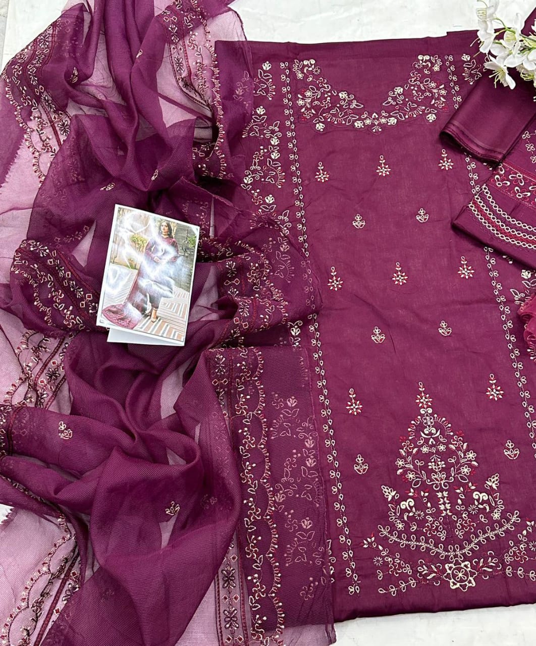 SUMMER LAWN COLLECTION FRASHA UNSTITHED 3 PIECE