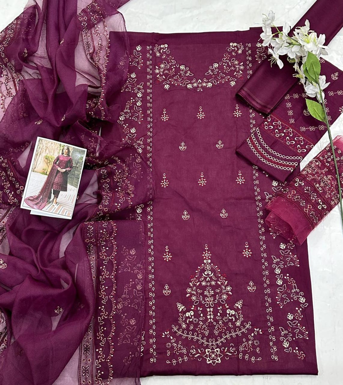 SUMMER LAWN COLLECTION FRASHA UNSTITHED 3 PIECE