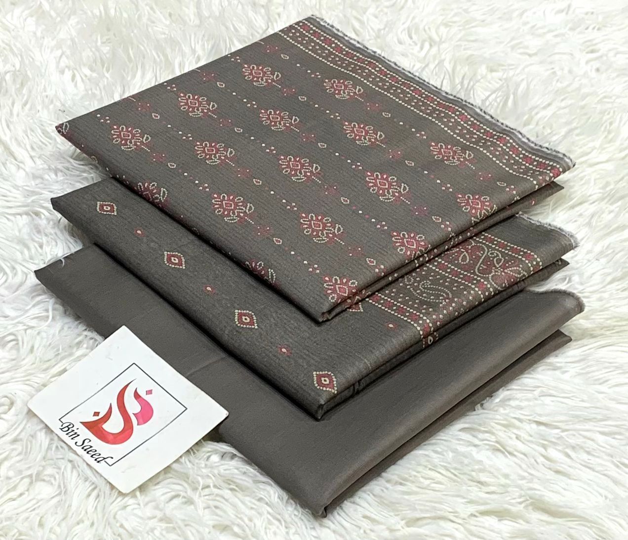 SUMMER LAWN COLLECTION  BIN SAEED BRAND UNSTITCHED BEAUTIFUL DIFFERENT PRINTED 3 PIECE